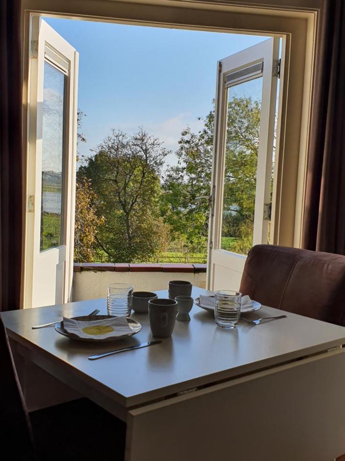 B&B Maaslandje Wijk en Aalburg 외부 사진